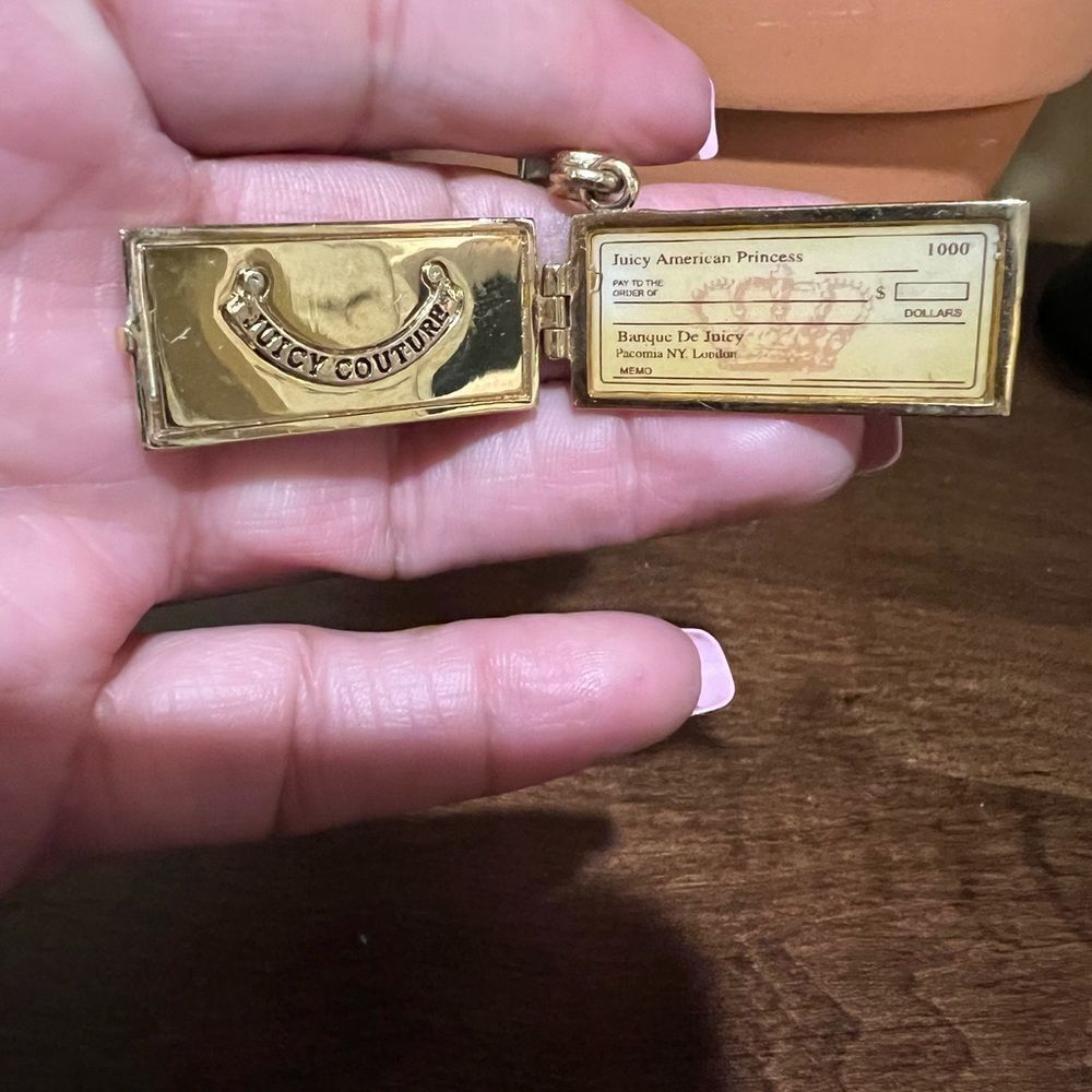 2006 Juicy Couture Cheque Book Charm Rare Euc Gem